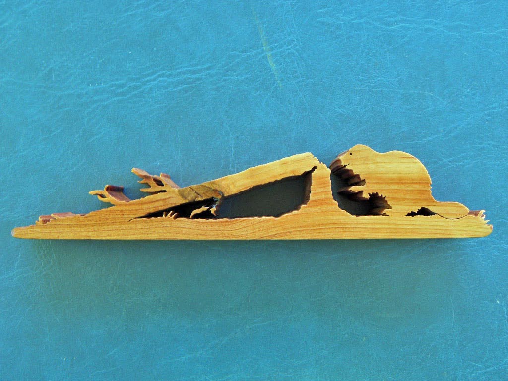 Beaver & Fallen Tree - Maple, Scrolled - Item 285