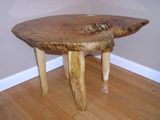 Accent Table � Sycamore -  Item 34 - SOLD