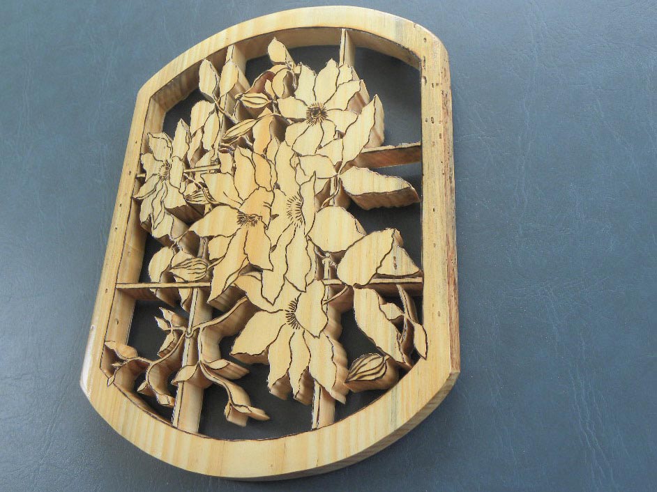 Flowers on a Trellis � Pyrography & Scrolled � Pine � Item 383